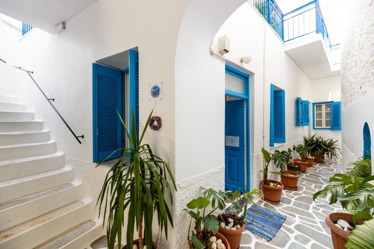 Hotel Dina Páros Exteriör bild